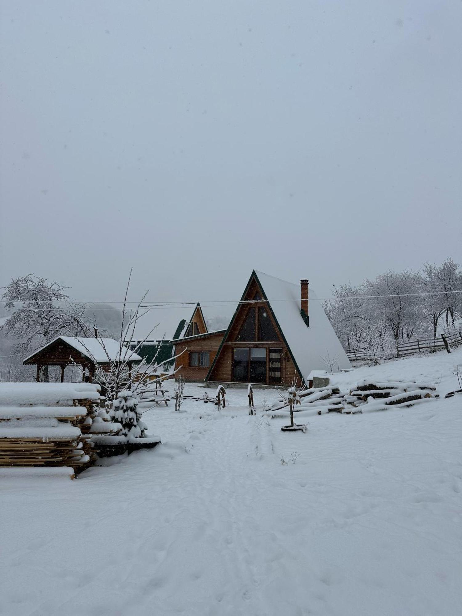 Rubicon Cabins Secaria Buitenkant foto